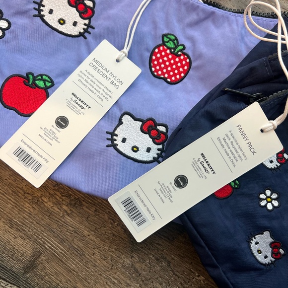 BAGGU x Hello Kitty Crescent Bag & Fanny Pack - Picture 3 of 3